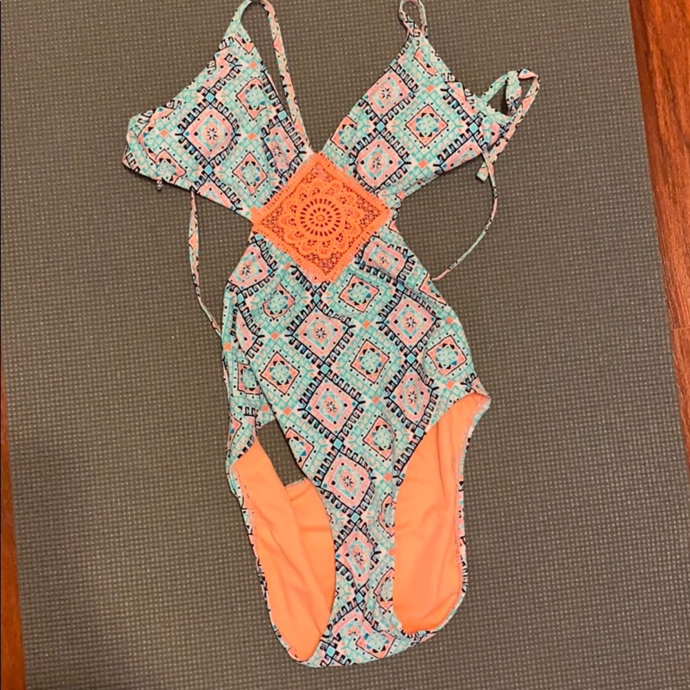 One piece women’s bathing suit